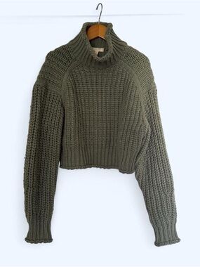 H&M Olive Green Cropped Turtleneck Sweater